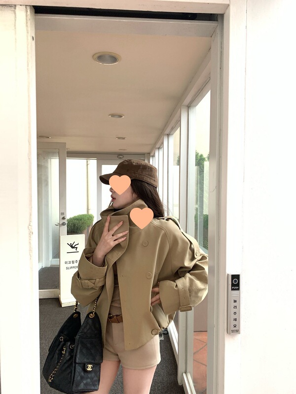 2025秋季新款英伦风双排扣立领短款风衣女宽松时尚流行工装外套潮|undefined