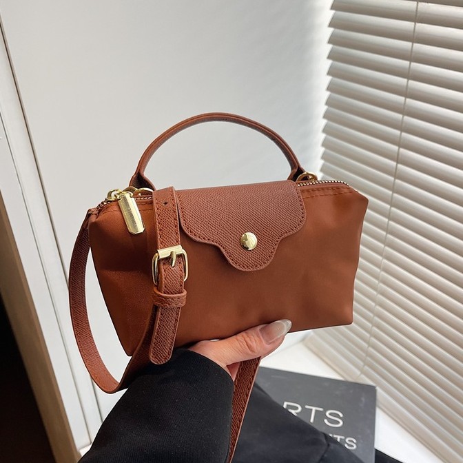 Bolsos de moda de nicho nuevos bolsos de mujer bolsos de hombro de nylon tote bolsos de moda de gran capacidad