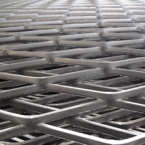 批发塔吊脚踏钢板网 工程高层建筑施工维护脚踏安全防护网