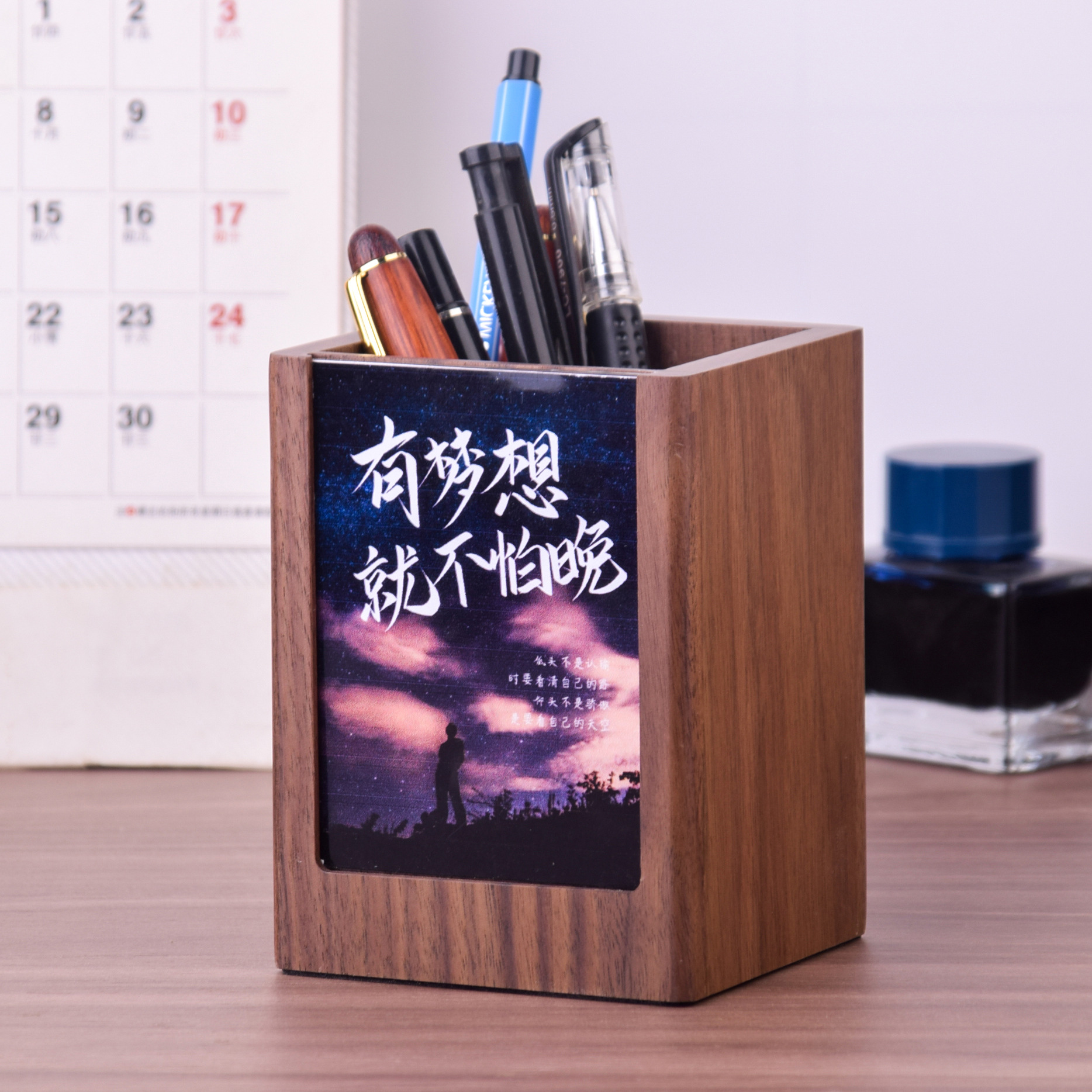 창조적 인 인터넷 빨간 단단한 나무 펜 홀더 여자 친구 기업 고객 펜 배럴을위한 다기능 보관 상자 졸업 선물