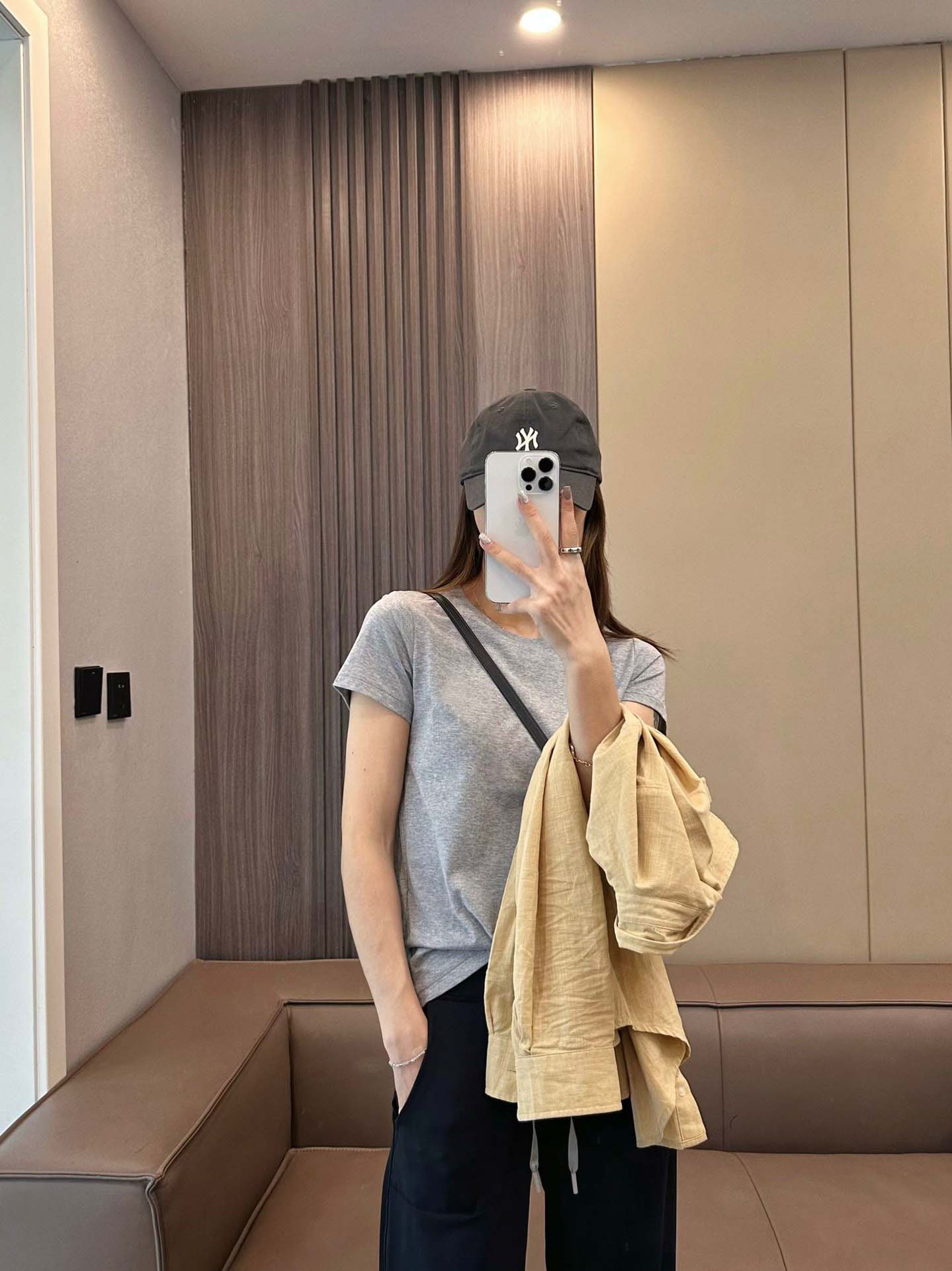 2024年ベーシックモデル ポニーロゴ刺繍入り ラウンドネック 半袖Tシャツ レディース カジュアル 万能トップス トレンドブランド シンプルスタイル