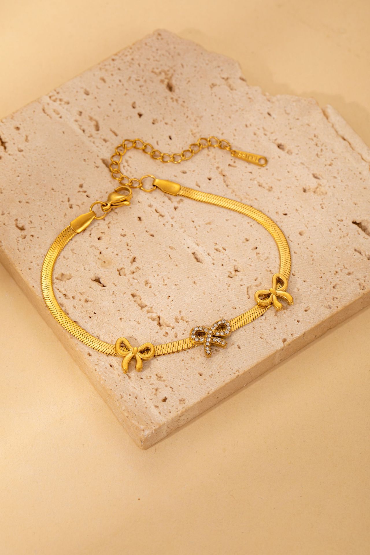 8g Weight Electroplated Gold Plating Process 18K Real Gold Plated Plating Material 201 Stainless Steel Pendant Material Bracelets Classification 201 Stainless Steel Chain Material snake chain Chain Type 1 Piece Quantity Holiday, Banquet, Selfie Occasion 201 Stainless Steel Material Bow Knot Pattern Women's Gender Casual, Elegant, Lady Style Plating Craft Casual Elegant Lady Bow Knot Titanium Steel Snake Chain Bracelets In Bulk 10
