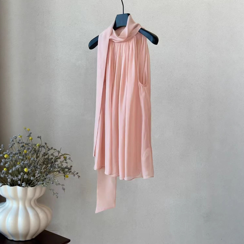 2026 Early Spring New Style French Elegant Silk Sleeveless Shirt for Women, Light Luxury Fluttering Collar, Age-Reducing Pink Top for Commuting