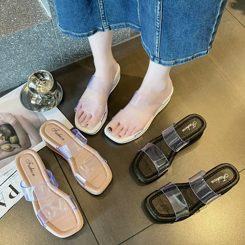 夏季新款坡跟拖鞋女时尚透明双带方头一字拖水晶PVC防滑沙滩凉鞋