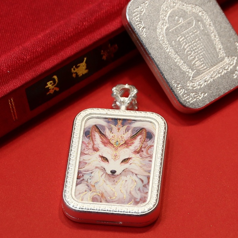 手绘描金尺寸2.5x3.5厘米小钛钢唐卡黄财神扎基拉姆吊坠厂家批发|undefined