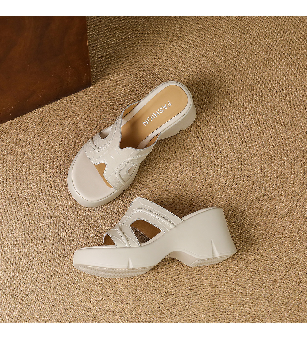 Dép sandal nữ quai chữ V đế xuồng cao 8 cm, mũi hở, đế dày êm chân — Trắng kem-, màu vàng chi tiết 15