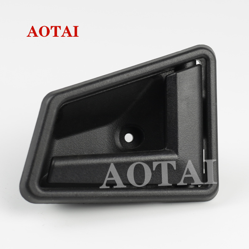 8311056B01 Is Suitable for Suzuki 88-99 Suzuki Vitara Black Car Front Door Internal Left and Right Handles
