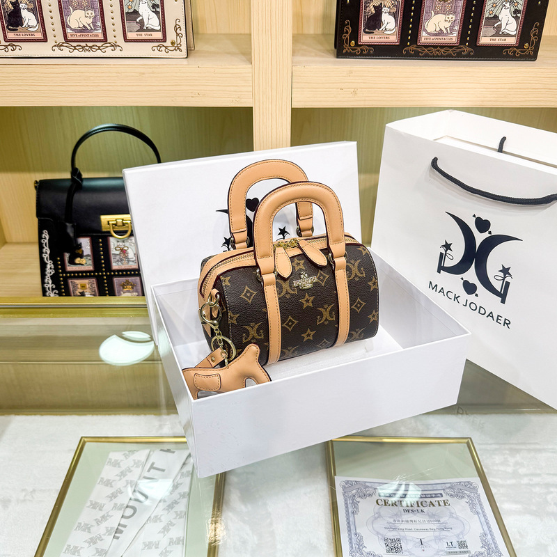 Dropshipping High-End Vintage Floral Boston Bag for Women 2026 New Trendy Shoulder Crossbody Handbag Wholesale