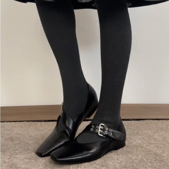 シープスキンバージョン~女性用多用途フラット通勤靴、ベルトバックル、レトロな小さな革靴、スクエアトゥのパーソナライズされたメリージェーンシューズ|undefined