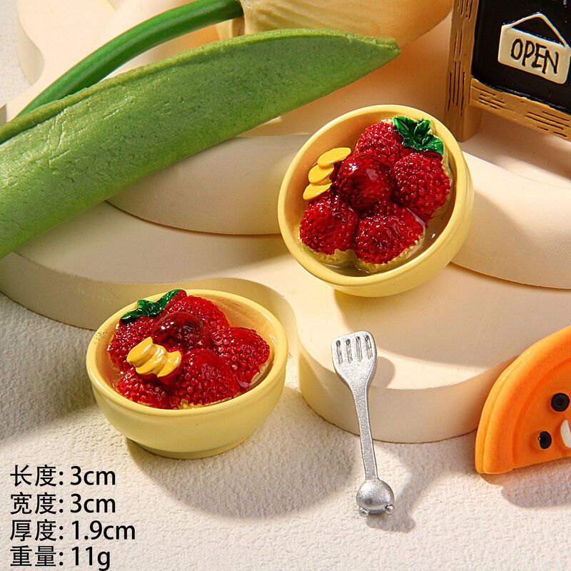 DIY冷蔵庫はアクセサリーのおもちゃの部品を貼ってデザートのケーキをシミュレーションします。|undefined
