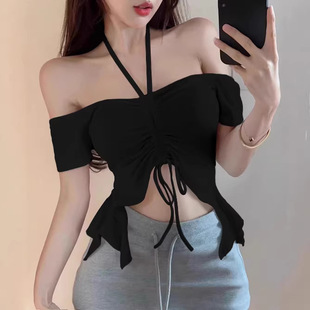 �Ը����Ò첱¶��ϵ��һ�ּ�¶Ě�o��T��Ů�ļ������̿�����ŮT��