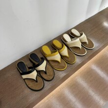 ��ʽ�ȼ��L��ЬŮ���⴩�^���ݾ�ܛ�ײ����_�¸����֊A�_ֺ��Ь��