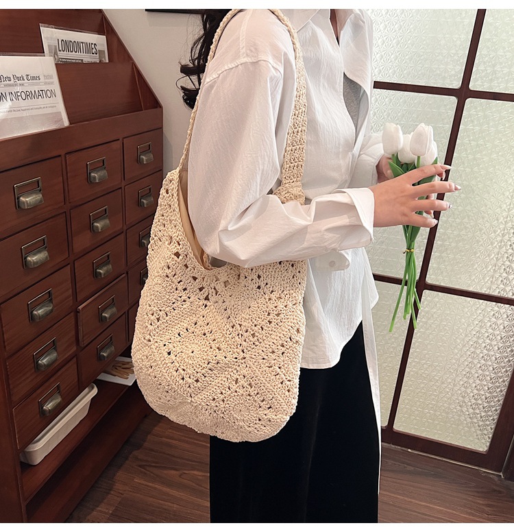 Trendy casual woven bag 2025 New style ins niche artistic straw woven bag Large capacity versatile single-shoulder armpit bag undefined