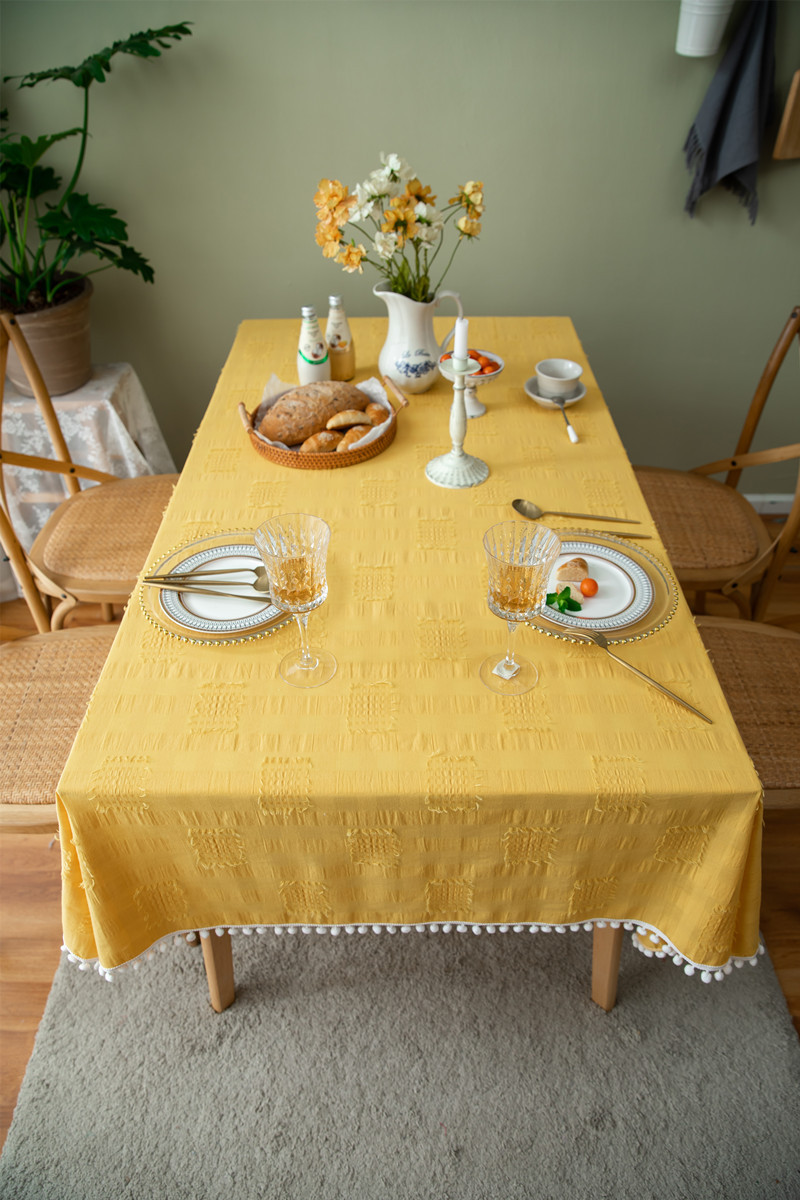French Romantic Cotton Cut Flower White Pom-Pom Tablecloth Rectangular Coffee Dining Cloth Table Cover_voghion.com