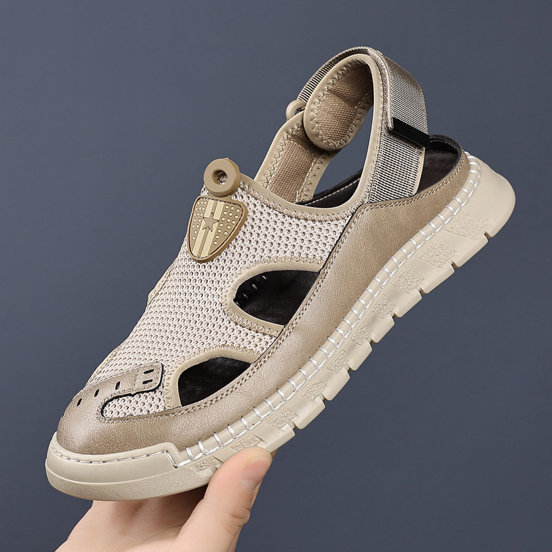 Giày sandal nam thân lưới dệt thoáng khí khoét lỗ, khóa dán, kiểu bao đầu, đi học và đi chơi mùa hè — Màu kaki, màu đen