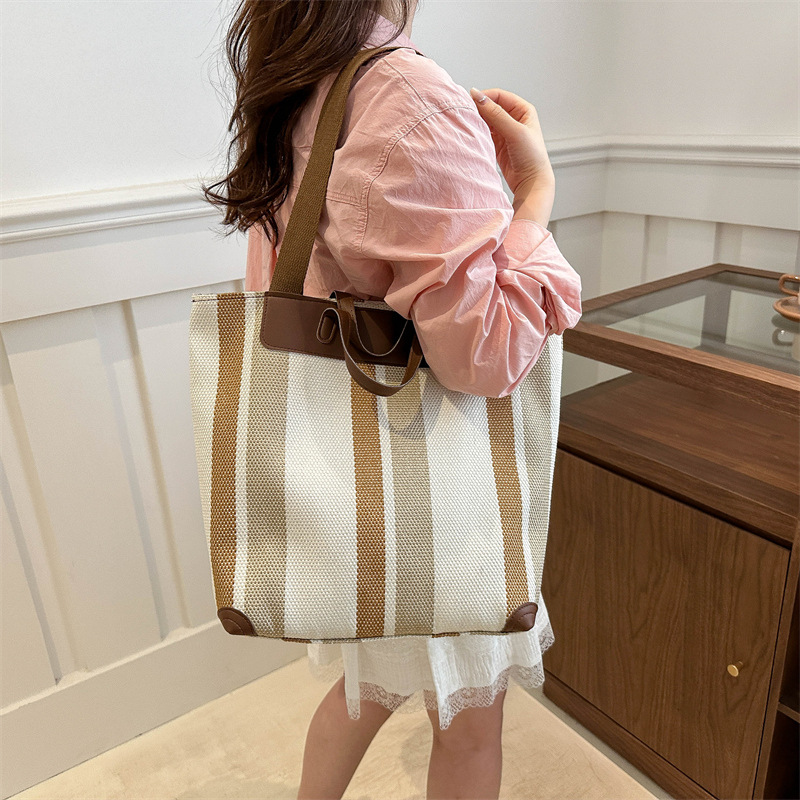 Bolsa de lona de gran capacidad 2024 nuevo tipo de ocio para estudiantes de clase tote francesa rayas contraste bolso de hombro