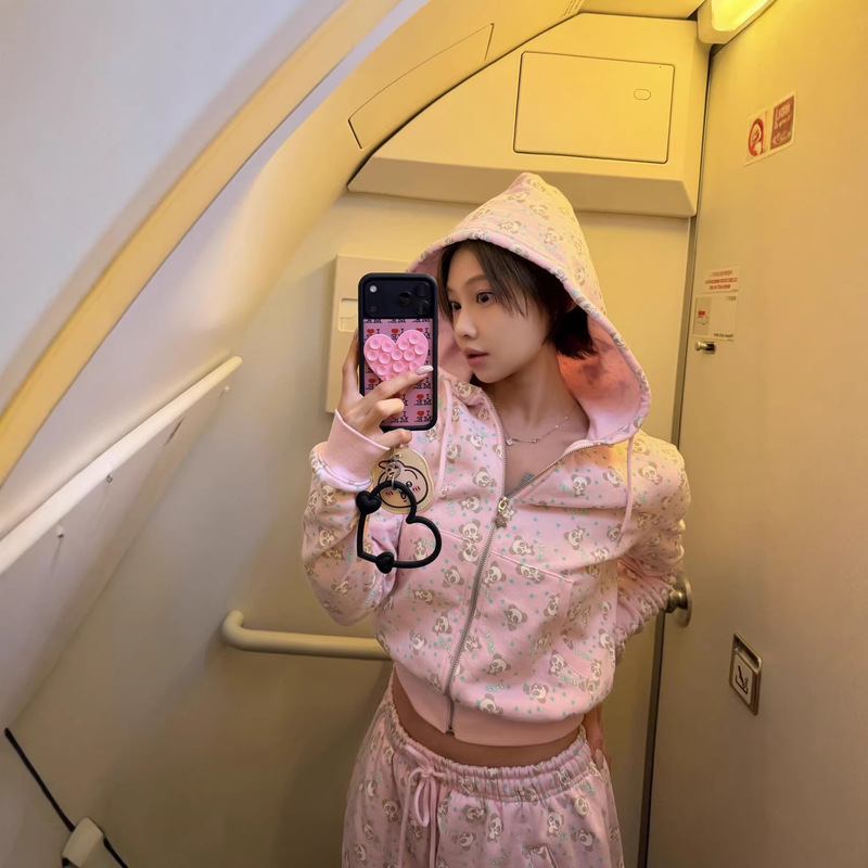 In-Stock 26 Spring/Summer New Panda Face Mask Hoodie Sweatshirt and Sweatpants Cute Print Set for Women