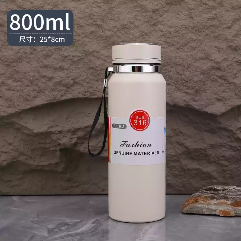 Taza de aislamiento térmico 316 acero inoxidable de alta capacidad de doble vacío taza de agua deportiva portátil al aire libre colgante tetera solar