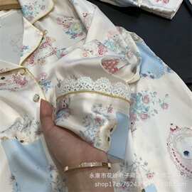 2025年爆款奢华冰雪丝顺滑凉爽慵懒猫咪印花睡衣女时尚套装女家居