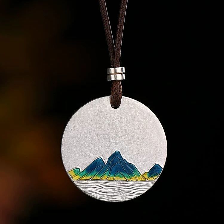 999 plata esterlina sin incidentes colgante de plata esmaltado para hombres y mujeres collar de río y montaña regalo de Año Nuevo de la Serpiente