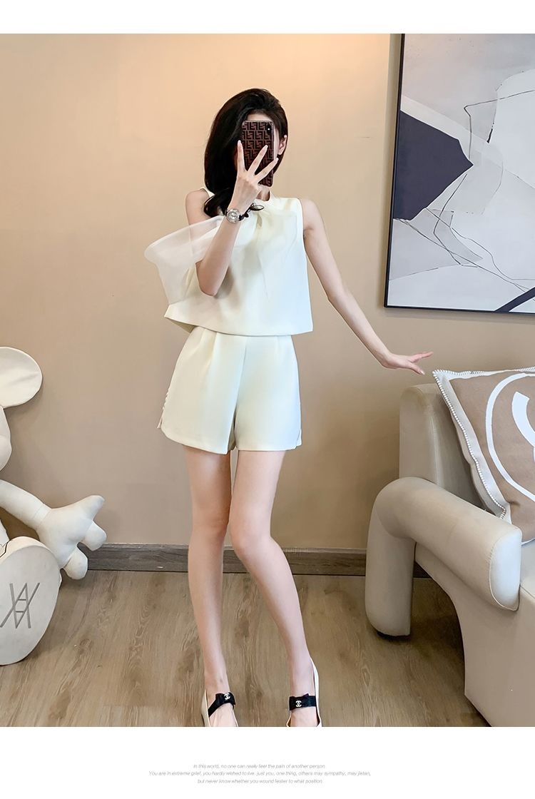 Bộ quần short nữ hai mảnh phong cách nhỏ mùa hè 2026 mới — Trang phục trắng, Quần trắng, Trắng Top chi tiết 7