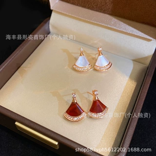 宝家裙子耳钉女高版镀18k玫瑰金高级网红款925银耳针贝母扇子耳饰