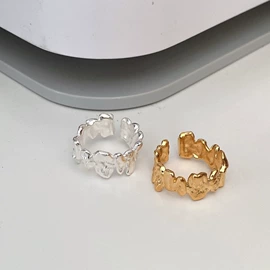 项链;耳钉;戒指