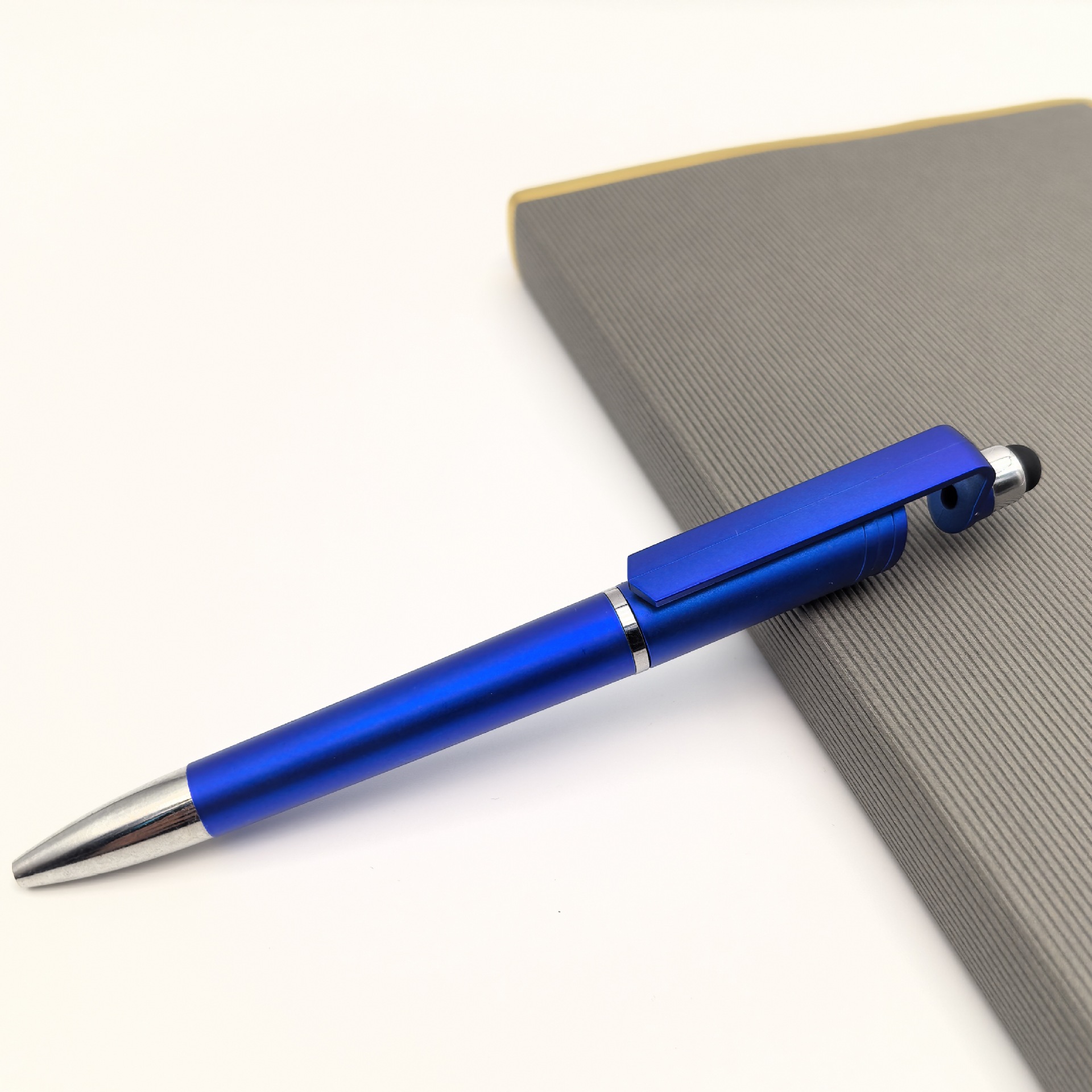 Bolígrafo publicitario mayorista multifuncional soporte de teléfono móvil de plástico bolígrafo publicitario promocional regalos bolígrafo