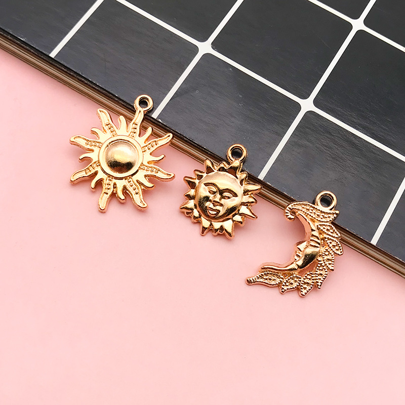 1g Weight Pendant Jewelry Making Type DIY Jewelry Accessories, Bracelets, Earrings Classification 1 Piece Quantity Alloy Material Sun, Star, Moon, Solid Color Pattern Cartoon Style Style Enamel, Plating Craft 1 Piece Alloy Sun Star Moon Pendant DIY Jewelry Accessories Bracelets Earrings 2