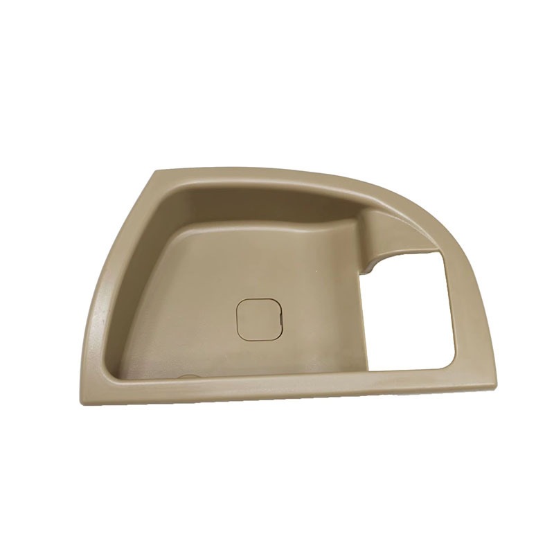 826112B000 is suitable for the interior door handle panel of Hyundai Santa Fe 2007-2012