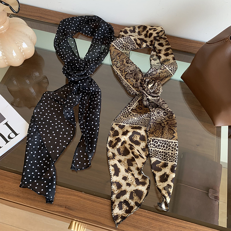 Bandera de cabello nueva combinación de camisa bufandas de seda coreana damas de diseño de punto de onda bufandas de seda simuladas bufandas de decoración