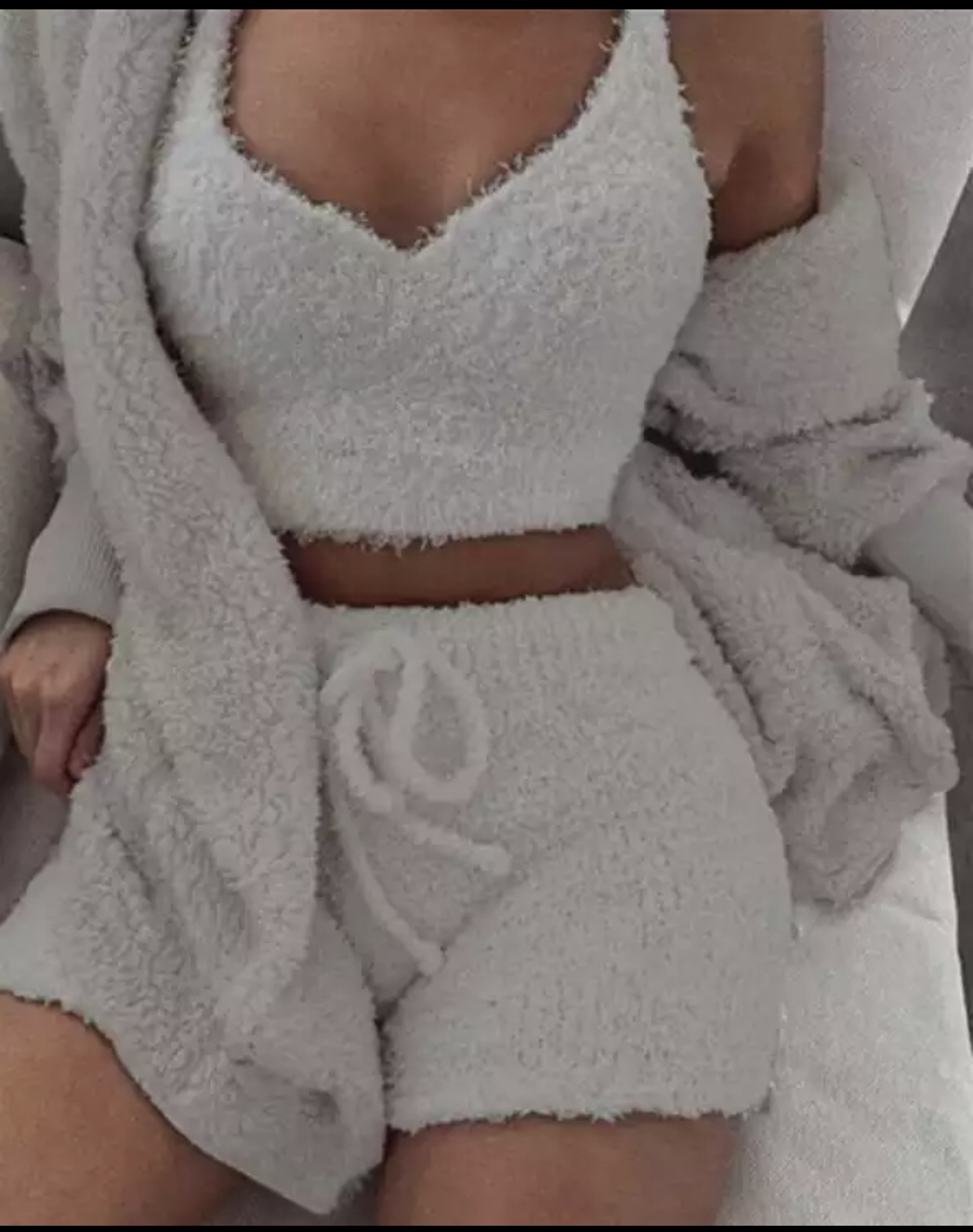 Europa y América transfronteriza Otoño e Invierno Nueva felpa casual desgaste del hogar de tres piezas de manga larga ombligo chaleco pantalones cortos Pijama traje