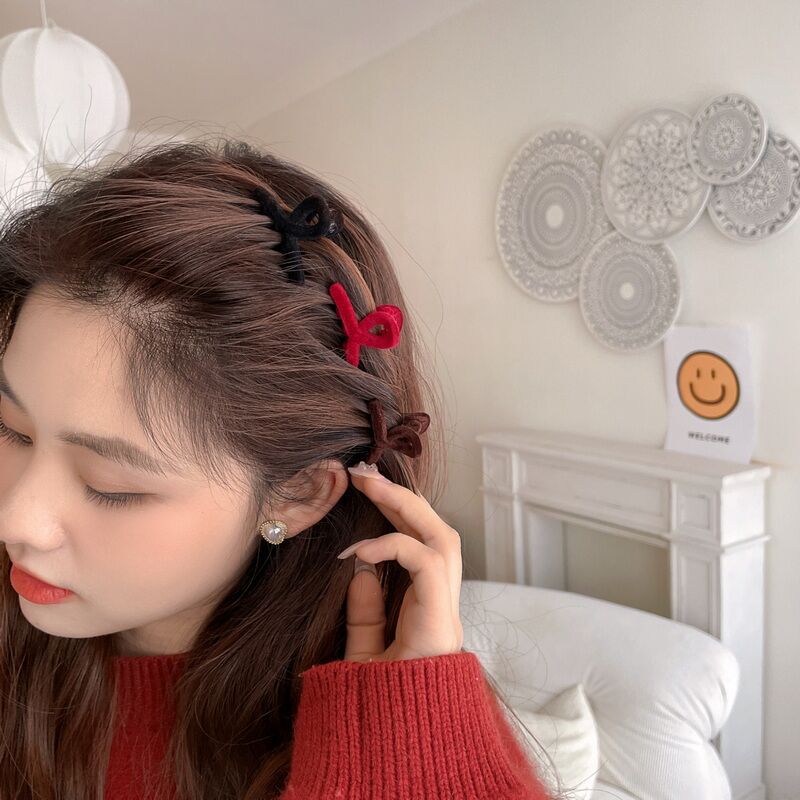 Flocking bangs clip