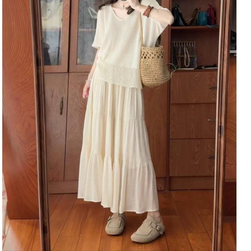Summer New Korean-Style Gentle Style Hollow-Out Knitted Top Paired with a Pleated Skirt, Elegant Two-Piece Set for Women Summer New Korean-Style Gentle Style Hollow-Out Knitted Top Paired with a Pleated Skirt, Elegant Two-Piece Set for Women