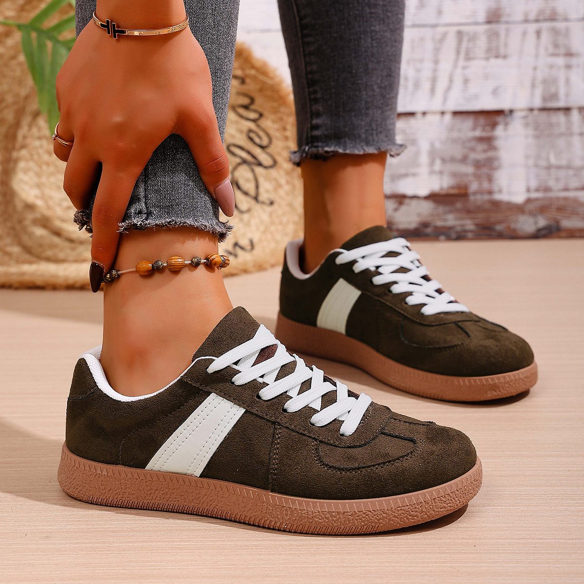 2026 zapatos de entrenamiento de cabeza redonda, zapatos blancos planos, zapatos de skate de altura baja, exportaciones transfronterizas de zapatos de entrenamiento de entrenamiento