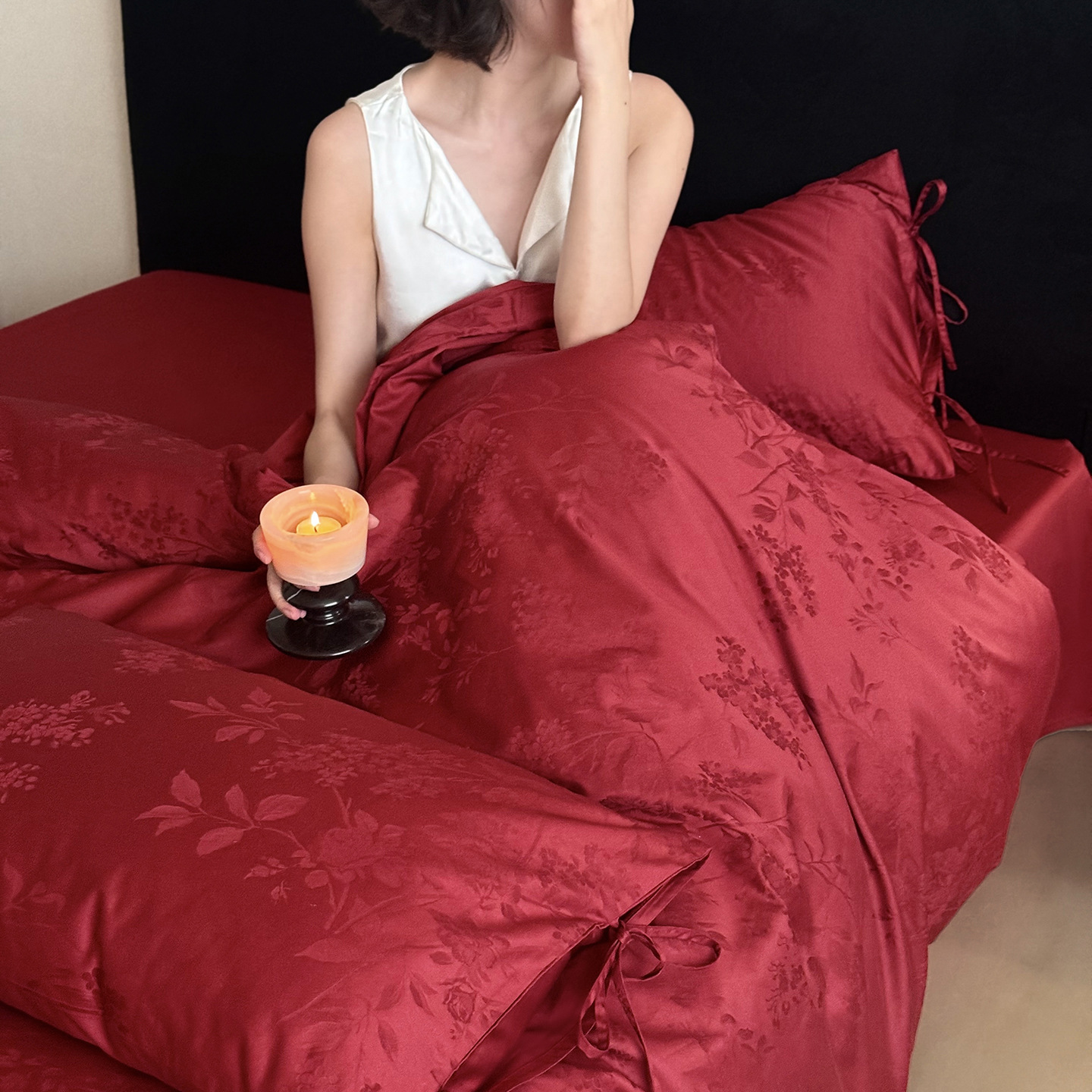 Festive Maroon 100S Long-Staple Cotton Four-Piece Set with Exquisite Jacquard, Breathable All-Cotton, Rose Encounter Gift Packaging