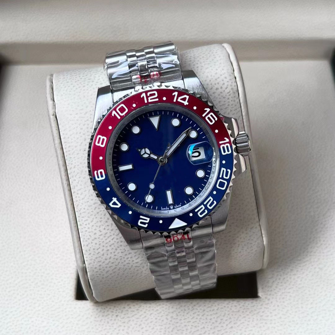 Five-bead red, blue and blue coke circle