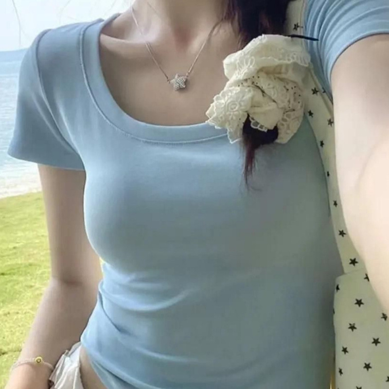 Cross-border U-neck short-sleeve women's T-shirt, summer 2026 new style, hot girl style, slim fit, versatile, trendy short top Cross-border U-neck short-sleeve women's T-shirt, summer 2026 new style, hot girl style, slim fit, versatile, trendy short top