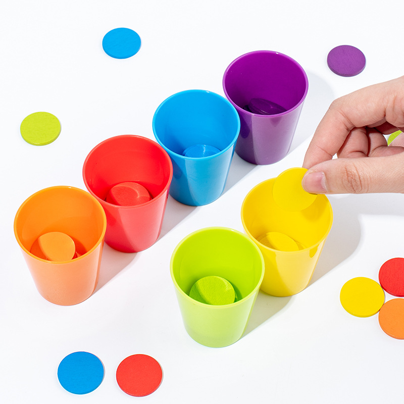 Fábrica directa de clasificación de color taza jardín de infantes juegos de mesa bebé cognitivo de color puzzle juguetes de madera al por mayor
