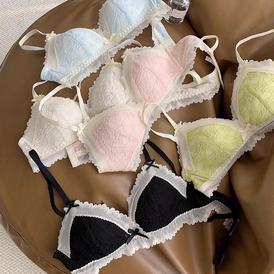 原版 甜美蕾絲浮雕三角杯內衣女小胸聚攏舒適防下垂透氣文胸套裝