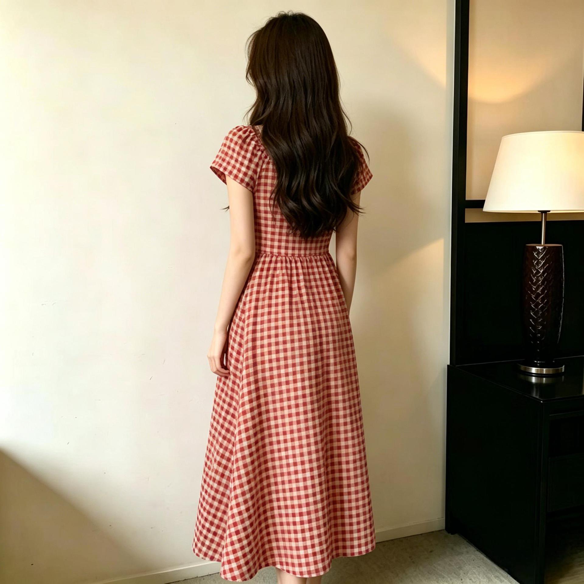 French-style Vintage Red Plaid For Women, New Summer Model, High-end, Waist-cinching, Slimming, Elegant, Resort-style_ecoleips.com