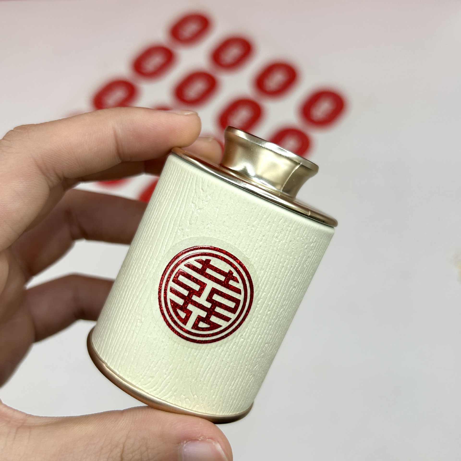 Red Happy Paste-Baoding Cover Wood Grain White