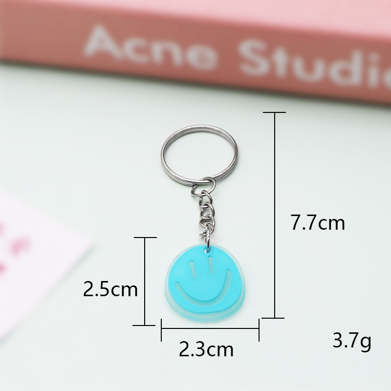 Japonés lindo pequeño llavero campana ins chica corazón Arco Iris color clave anillo bolsa clave colgante al por mayor