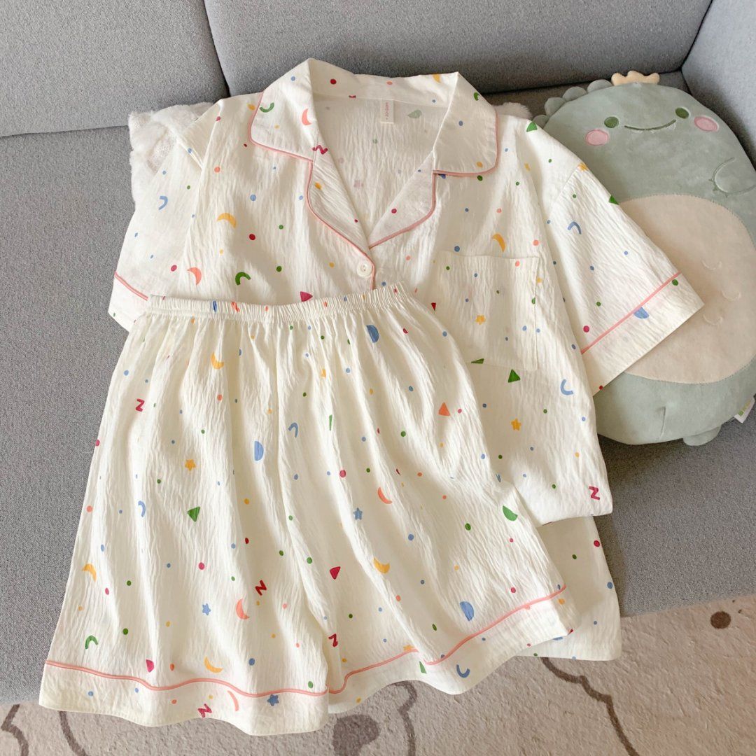 Verano nuevo pijama de algodón nube de niñas impresión de tamaño grande suelta dos conjuntos de dormitorio se puede usar ropa de hogar