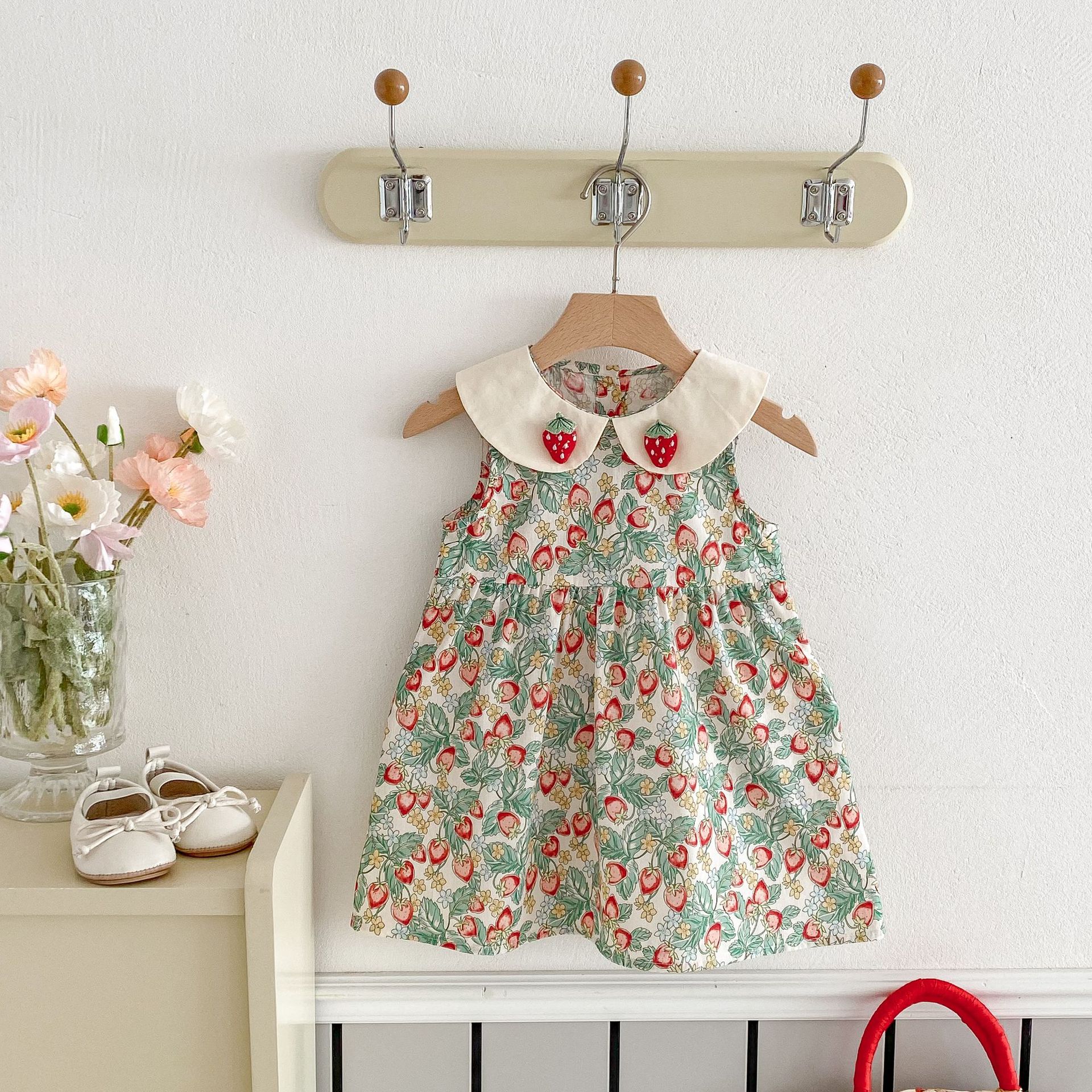Girls' Summer New Korean Style Skirt Children's Strawberry Doll Collar Princess Skirt Girl Baby Sleeveless Children's Wear dress