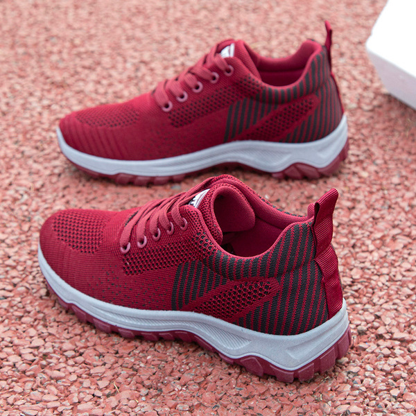 Universal breathable fashionable running sneakers for men and women