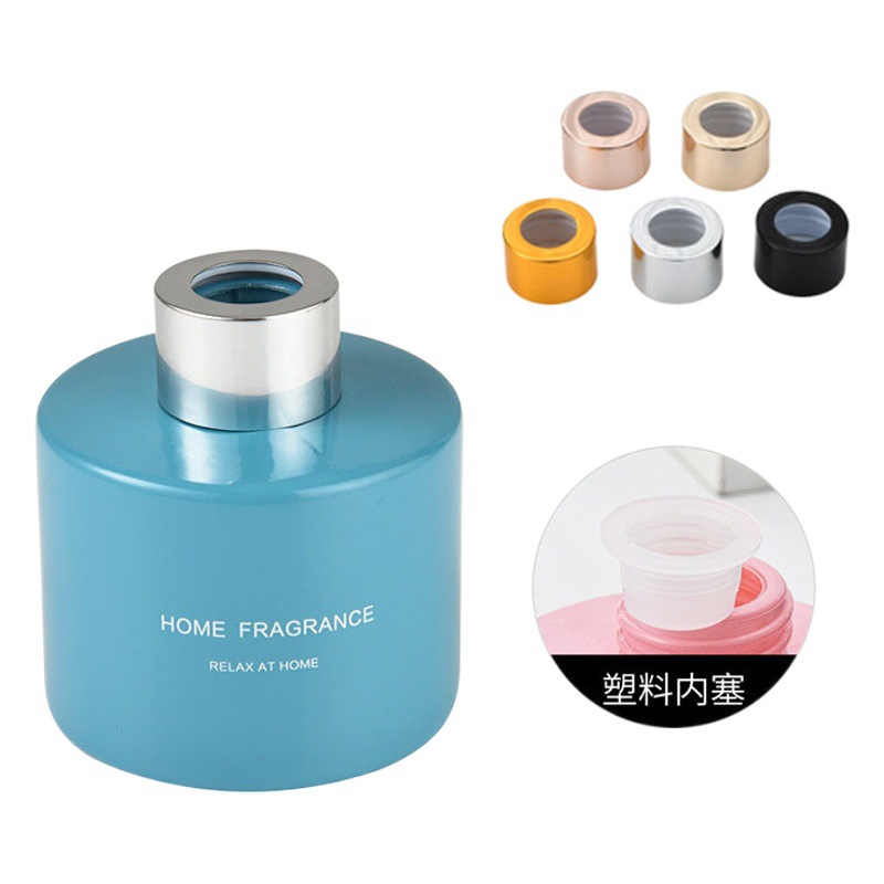 En stock al por mayor 100mL boca de tornillo de gama alta botella de aromaterapia cilíndrica sin fuego botella vacía avanzada botella de aromaterapia montada en el automóvil con tapa