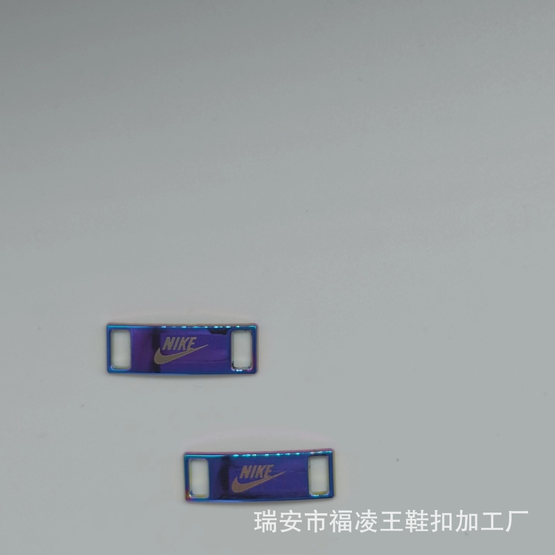 自作金属aj靴バックルランニング靴板靴鉄牌潮靴周辺個性ロゴ靴標