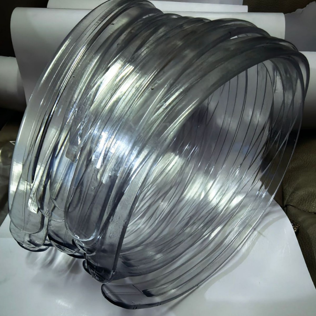 Manufacturer wholesale 48cm eco-friendly material transparent visor hat hair clip