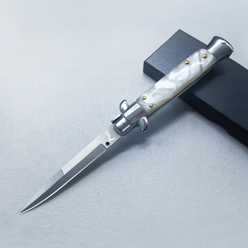 White Resin White Blade.jpg